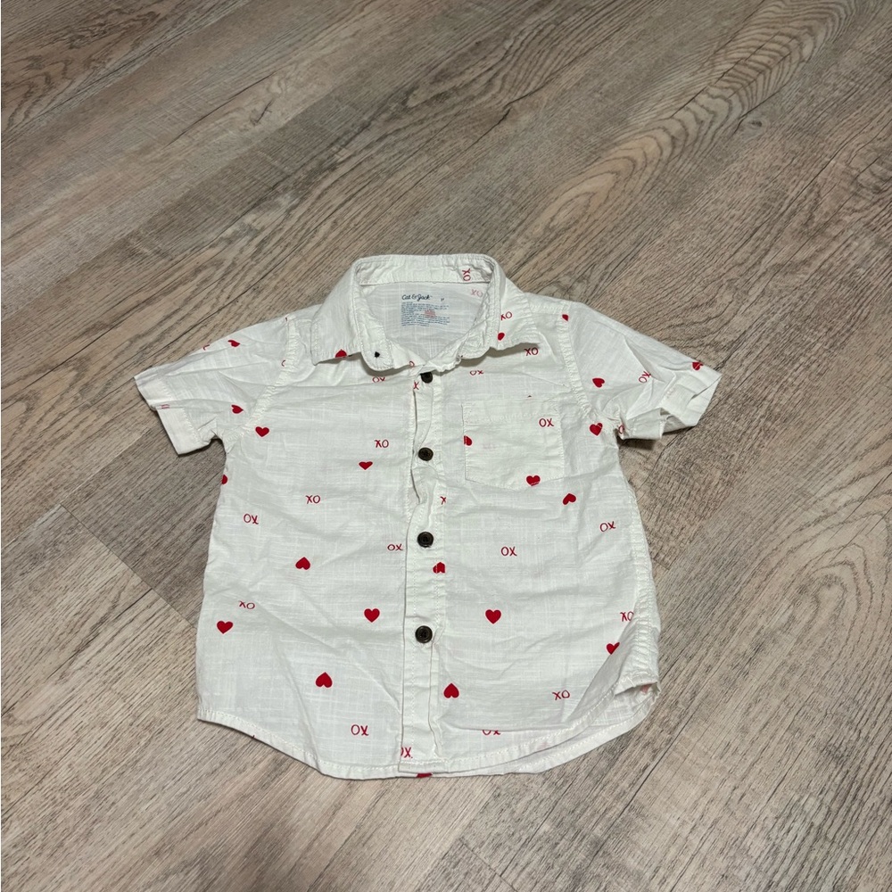 Cat & Jack White Shirt with Red Hearts and XO Print